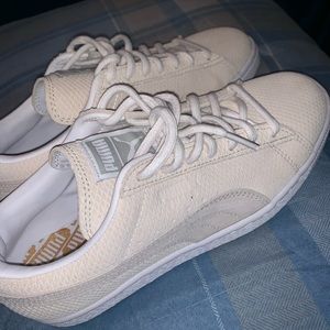 NEW puma suede